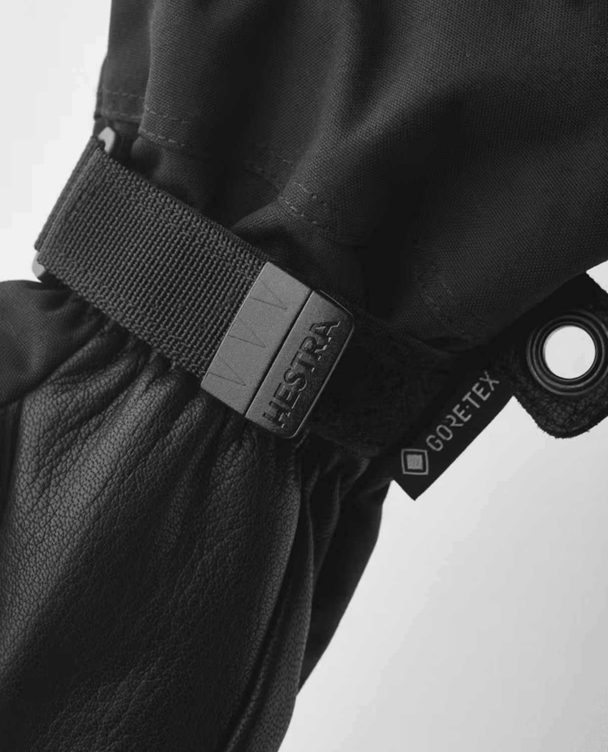 Hestra Army Leather Gore - Tex 5 Finger - Black/Black - Handskar - Alpingaraget