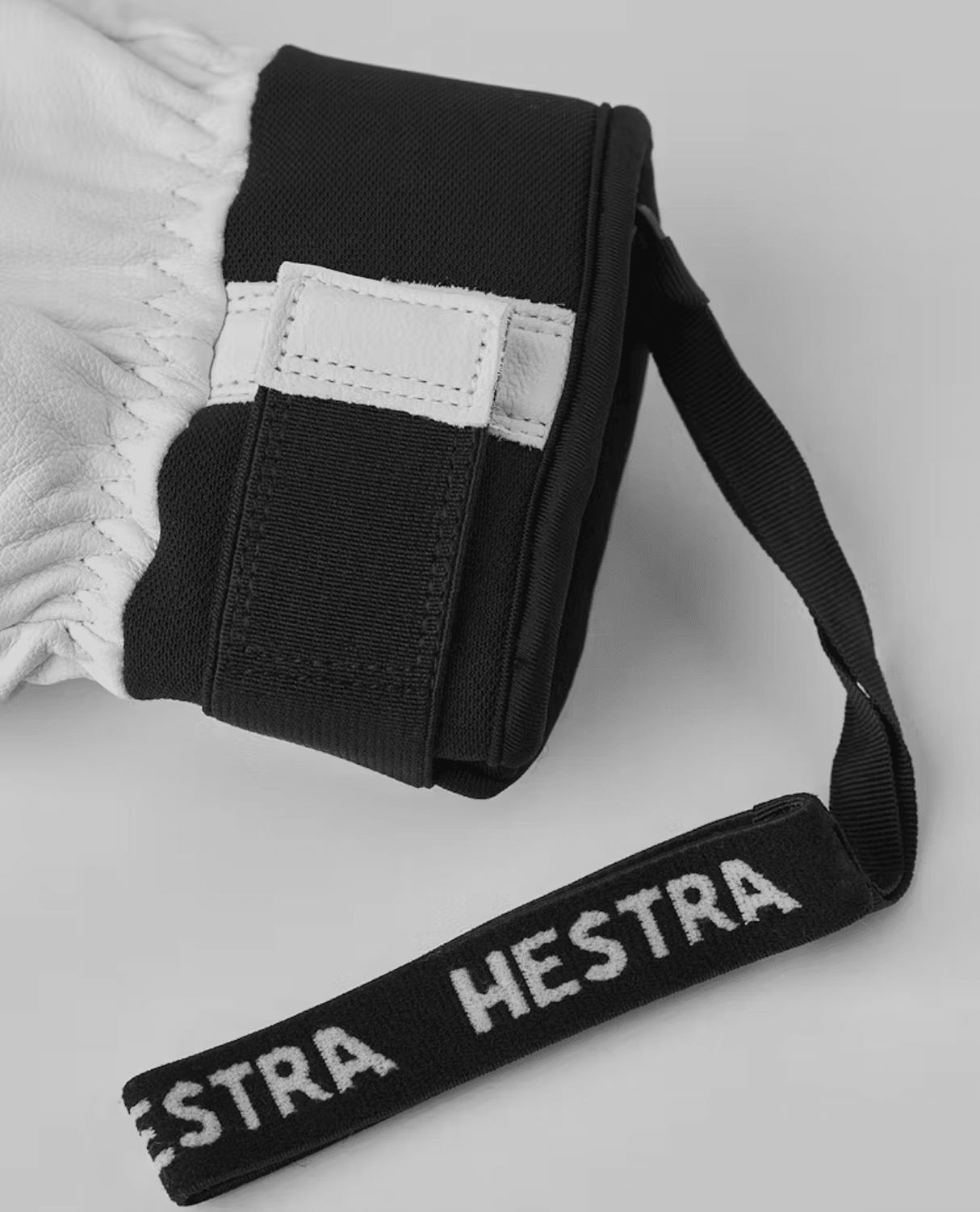 HESTRA Omni Mitt - White - Handskar - Alpingaraget