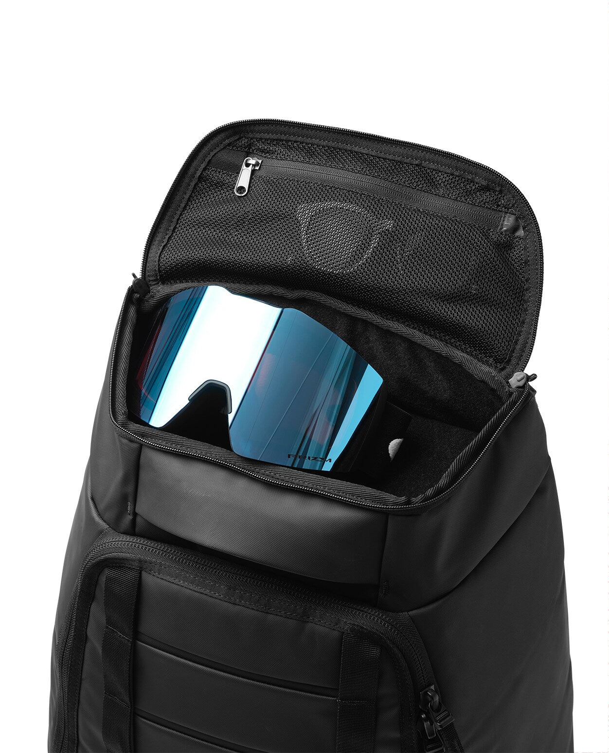 D_b_ Hugger Bootpack 45L - Black Out