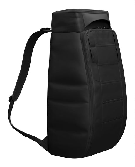 D_b_ Hugger Backpack 30L - Black Out