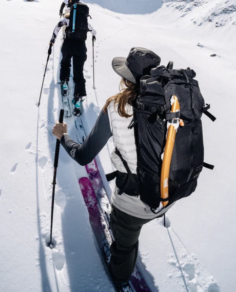 D_b_ Snow Pro Backpack 32L - Black Out  Alpingaraget