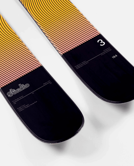 Faction Studio 3 25/26 - Parkskidor - Alpingaraget