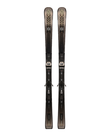 Völkl Peregrine V-WERKS + Lowride 13 FR allmountainskidor med bindningar framifrån mot vit bakgrund.
