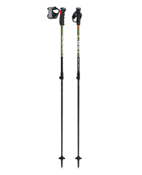 Leki Peak Vario TR kolfiberstavar med Trigger-system för alpina tävlingsåkare i svart och mörkoliv.