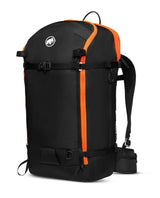 Mammut Tour 40 Removable Airbag 3.0 i svart med orange detaljer.