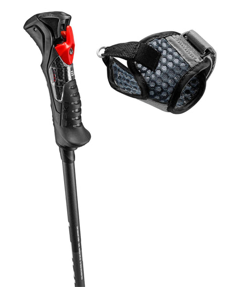Leki Carbon 14 TR racingstav med Trigger 3D-system och meshrem för maximal precision och kontroll.