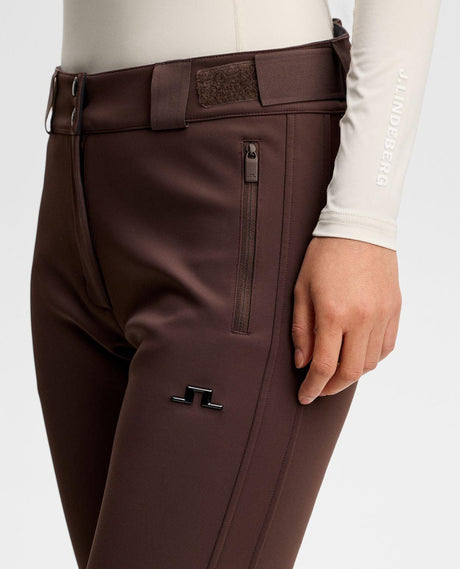 J.Lindeberg Stanford Softshell Ski Pant Women - Seal Brown - Detaljbild på skidbyxorna