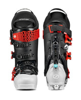 Scarpa 4-QUATTRO PRO LE toppturspjäxor i grå, svart och röd design framifrån och bakifrån på vit bakgrund.