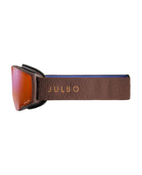 Julbo Stormchaser Reactiv 0-4 High Contrast skidglasögon i brunt och svart från sidan, med texten JULBO på det bruna bandet.