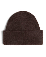 J.Lindeberg Monta Beanie i brun färg, en skön mössa för kalla dagar.