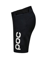 POC Junior Race Shorts i svart färg med vit logotyp för unga alpina skidåkare.