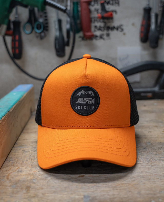 Alpingaraget Ski Club - Orange/Svart - Klädtillbehör - Alpingaraget