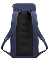 D_b_ Hugger Backpack 30L - Blue Hour - Alpingaraget