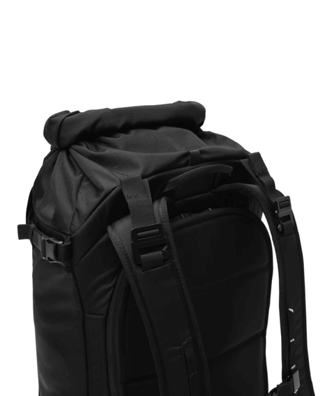 D_b_ Snow Pro Backpack 32L - Coral Flash - Ryggsäckar - Alpingaraget